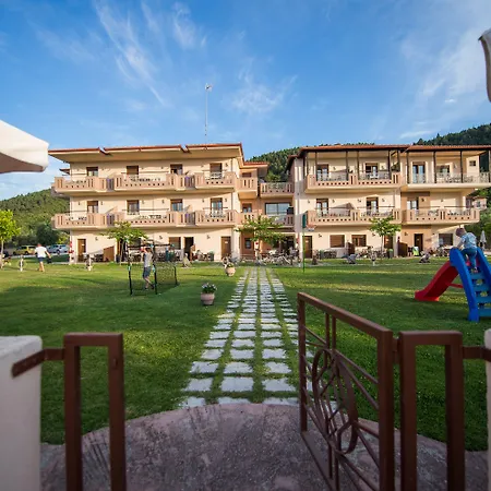 Aroma And Vourvourou