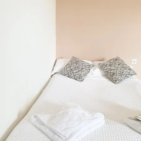 Aroma And Vourvourou